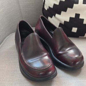 Dansko Solveo Burgundy Oxblood Loafers